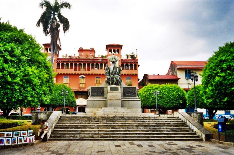 Plaza Bolívar (Ciudad de Panamá, Panamá)