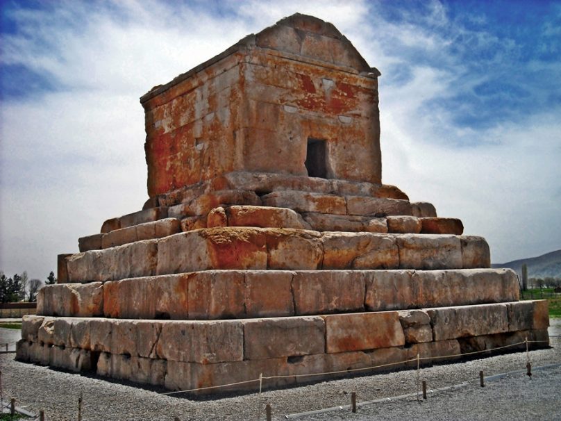 Tumba de Ciro <em>el Grande</em> (Provincia de Fars, Irán)