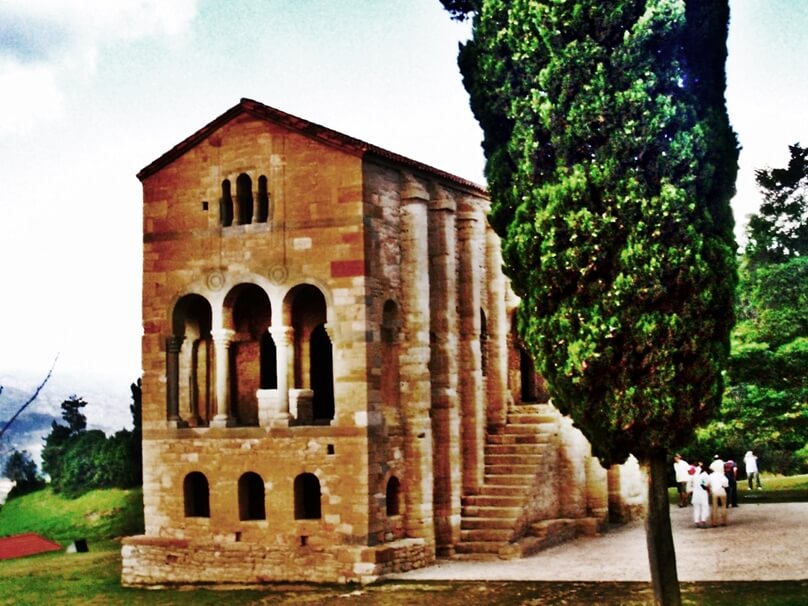 Iglesia de Santa María del Naranco (Municipio de Oviedo, Principado de Asturias)