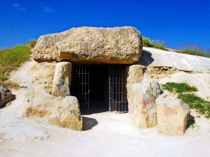 Dolmen de Menga (Antequera, Andalucía)