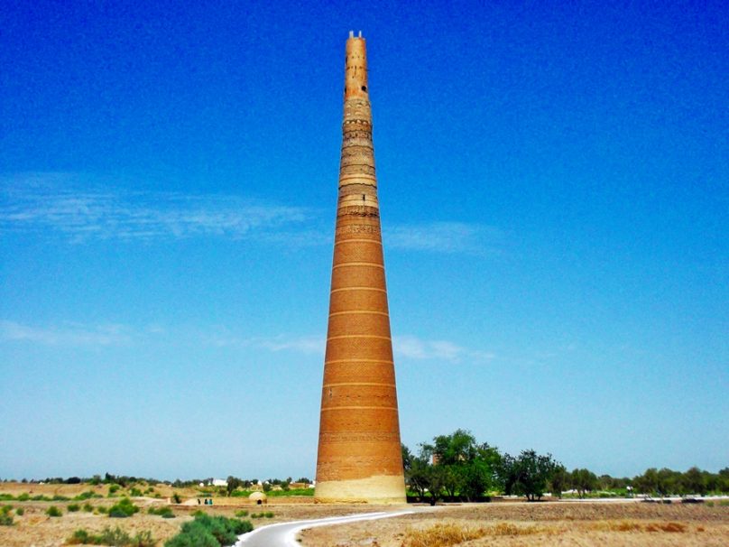 Minarete de Kutlug Timur (Provincia de Daşoguz, Turkmenistán)