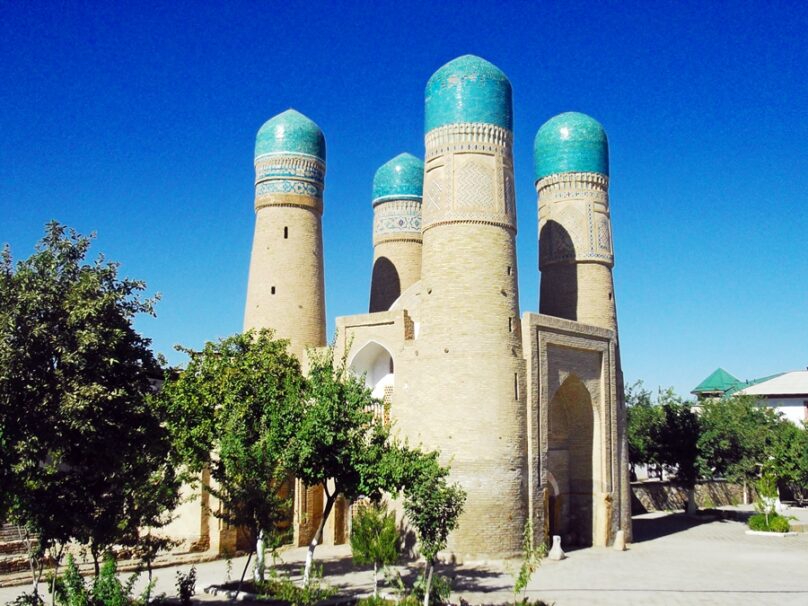 Madrasa Chor-Minor (Bukhara, Uzbekistán)