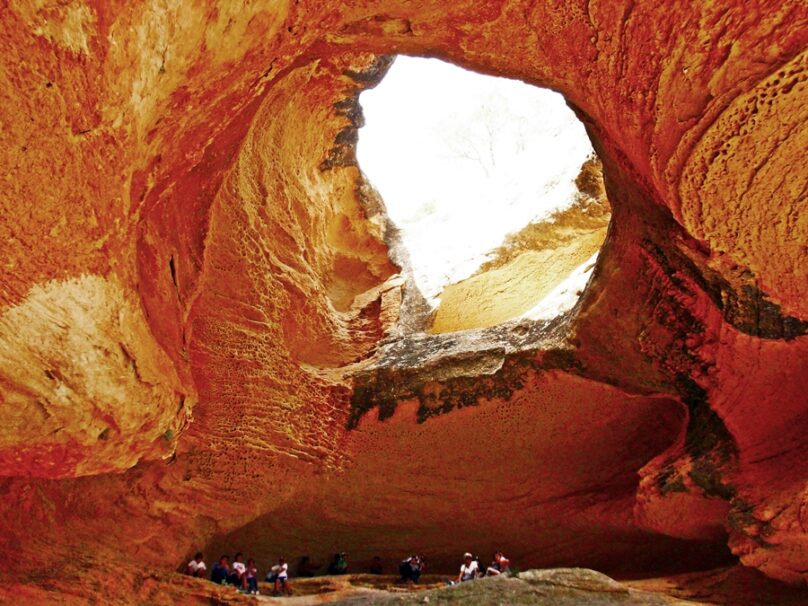 Cueva de la Horadada (Municipio de Yecla, Región de Murcia)