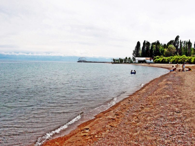 Lago Issyk-Kul (Región de Issyk-Kul, Kirguistán)