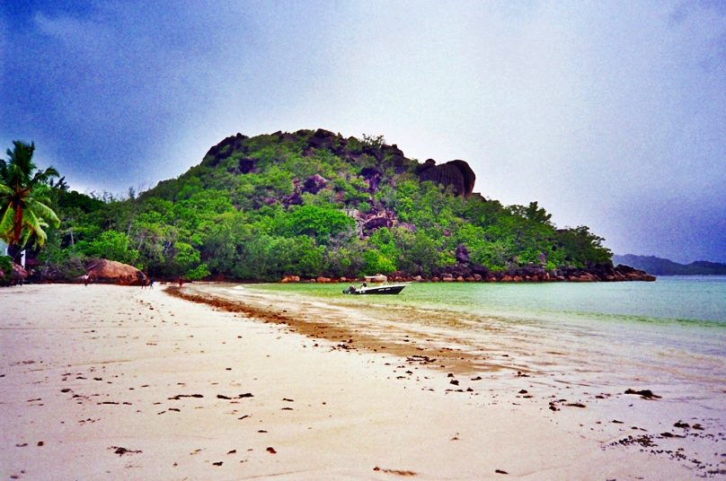 Côte d’Or Beach (Distrito de Baie Sainte-Anne, Seychelles)