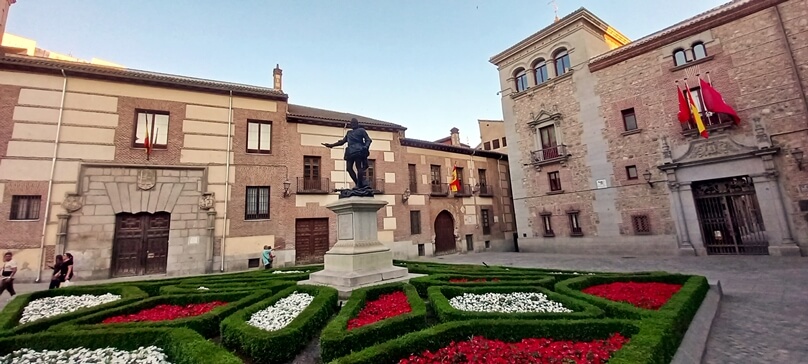 PlazadelaVillaMadrid_09