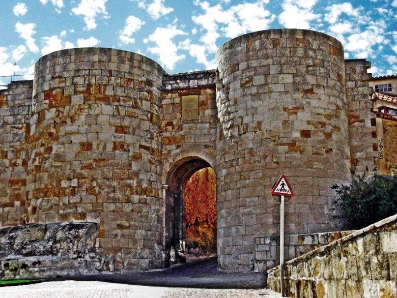 Puerta de Doña Urraca (Zamora, Castilla y León)