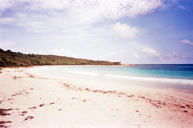 Half Moon Bay (Parroquia de Saint Philip, Antigua y Barbuda)