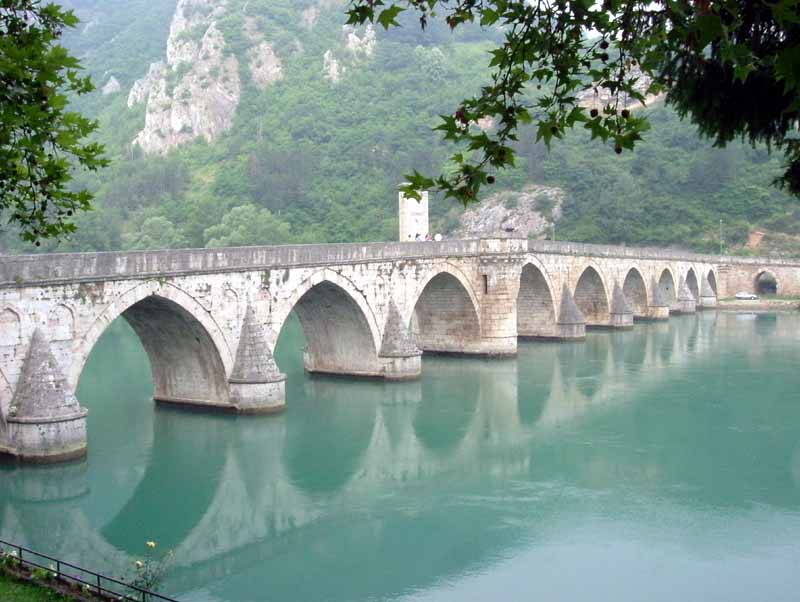 Puente de Mehmed Paša Sokolović (Višegrad, Bosnia-Herzegovina)