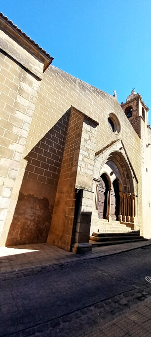 IglesiadeNuestraSenoradelaEncarnacionValenciadeAlcantara_09
