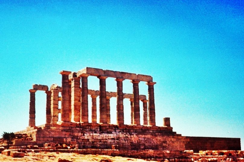 Templo de Poseidón en el cabo Sounion (Periferia de Ática, Grecia)