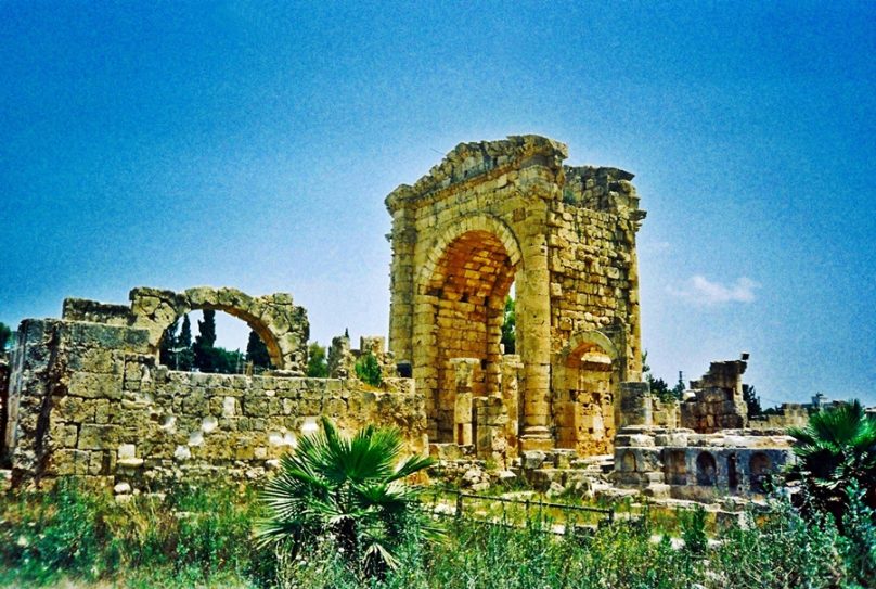 Arco triunfal de Tiro (Gobernación del Sur, Líbano)