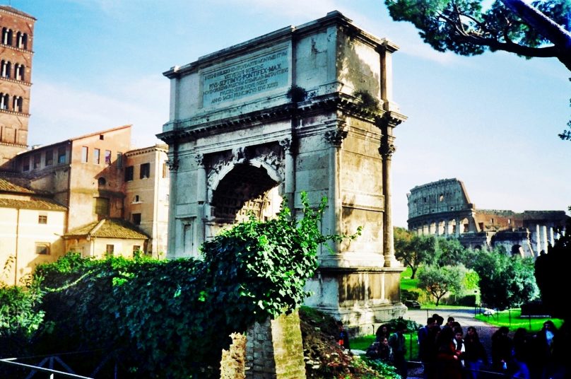 Arco de Tito (Roma, Italia)