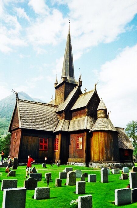 Cementerio de Lom (Lom, Noruega)