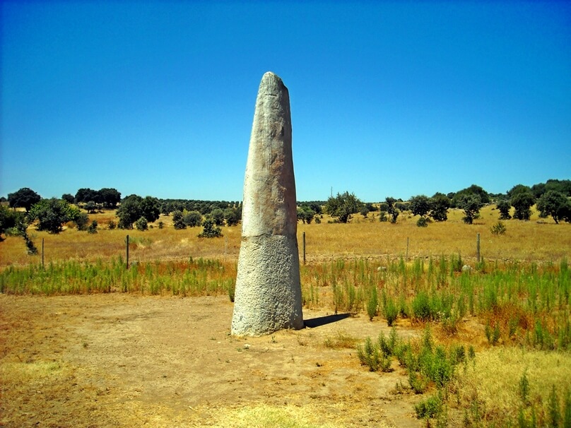 Menhir de Bulhoa (Distrito de Évora, Portugal)