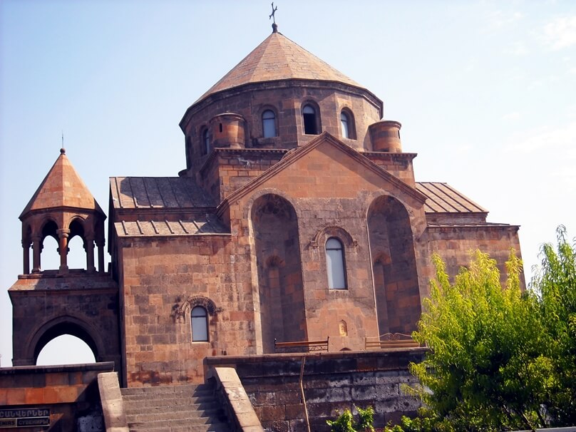 Catedral e iglesias de Echmiadzin y sitio arqueológico de Zvartnots (Armenia)