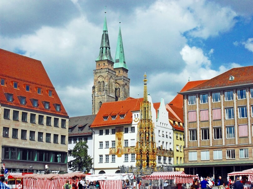 Schöner Brunnen (Núremberg, Alemania)