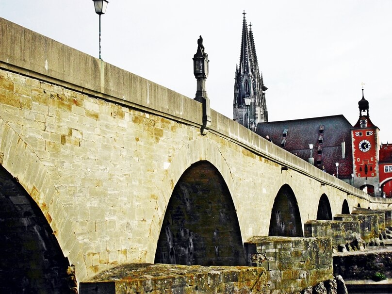 Puente de Piedra (Ratisbona, Alemania)