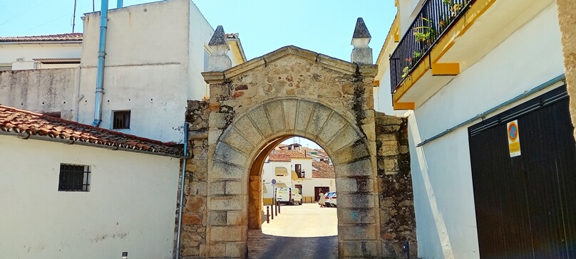 Puerta de las Huertas (Valencia de Alcántara, Extremadura)