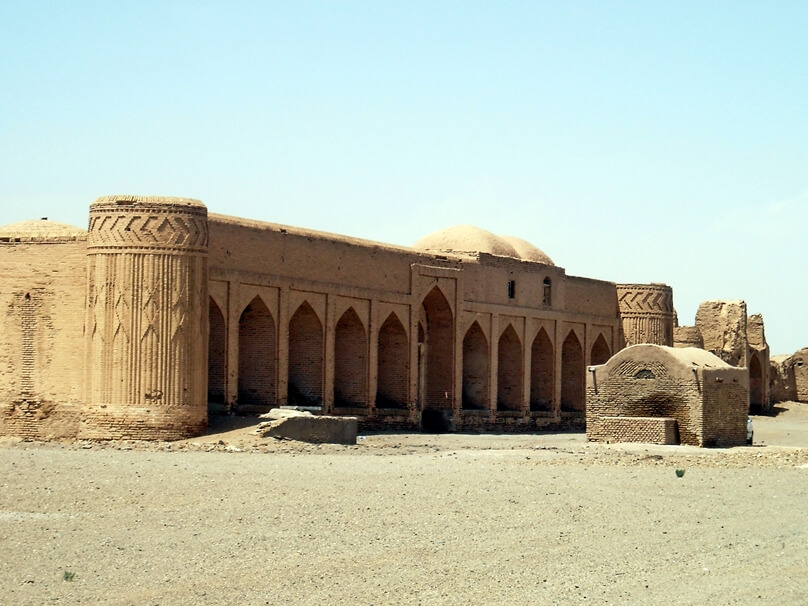 <em>Caravanserais</em> persas (Irán)