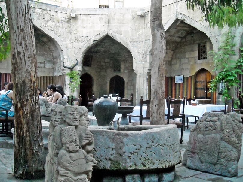 <em>Caravanserai</em> Multani (Bakú, Azerbaiyán)