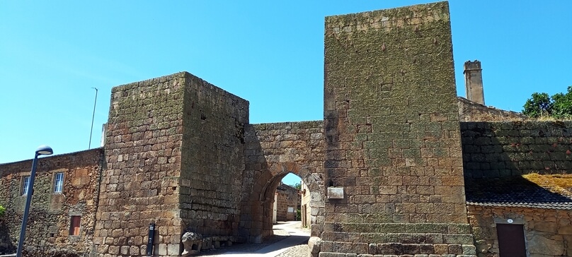 CasteloMendo_03