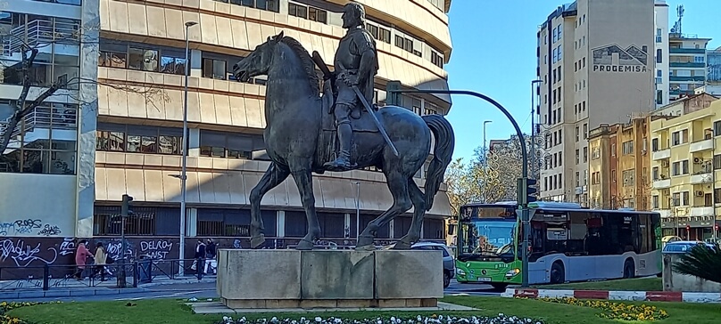 PlazadeHernanCortesCaceres_01